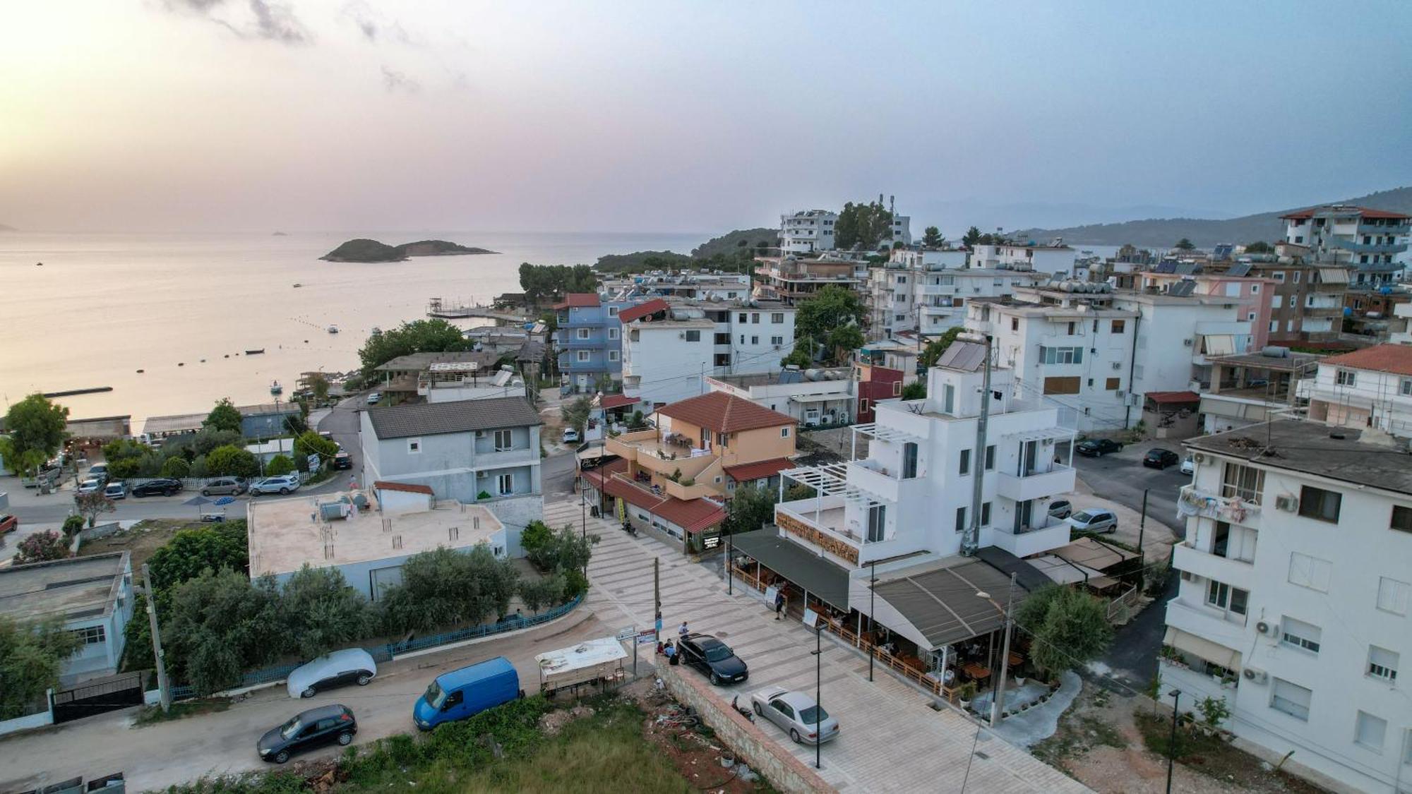 Hotel Veliaj Ksamil Exteriör bild