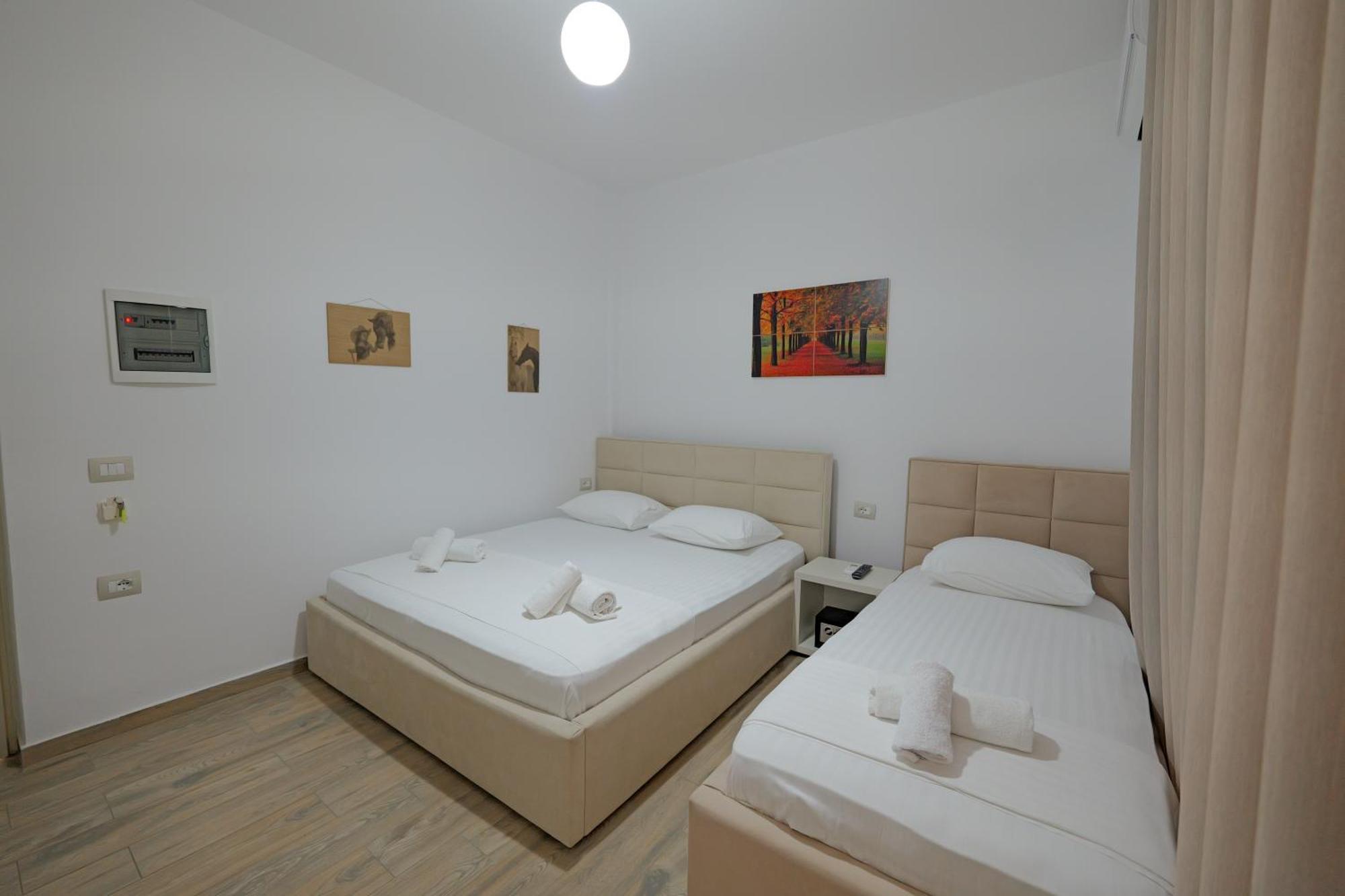 Hotel Veliaj Ksamil Exteriör bild