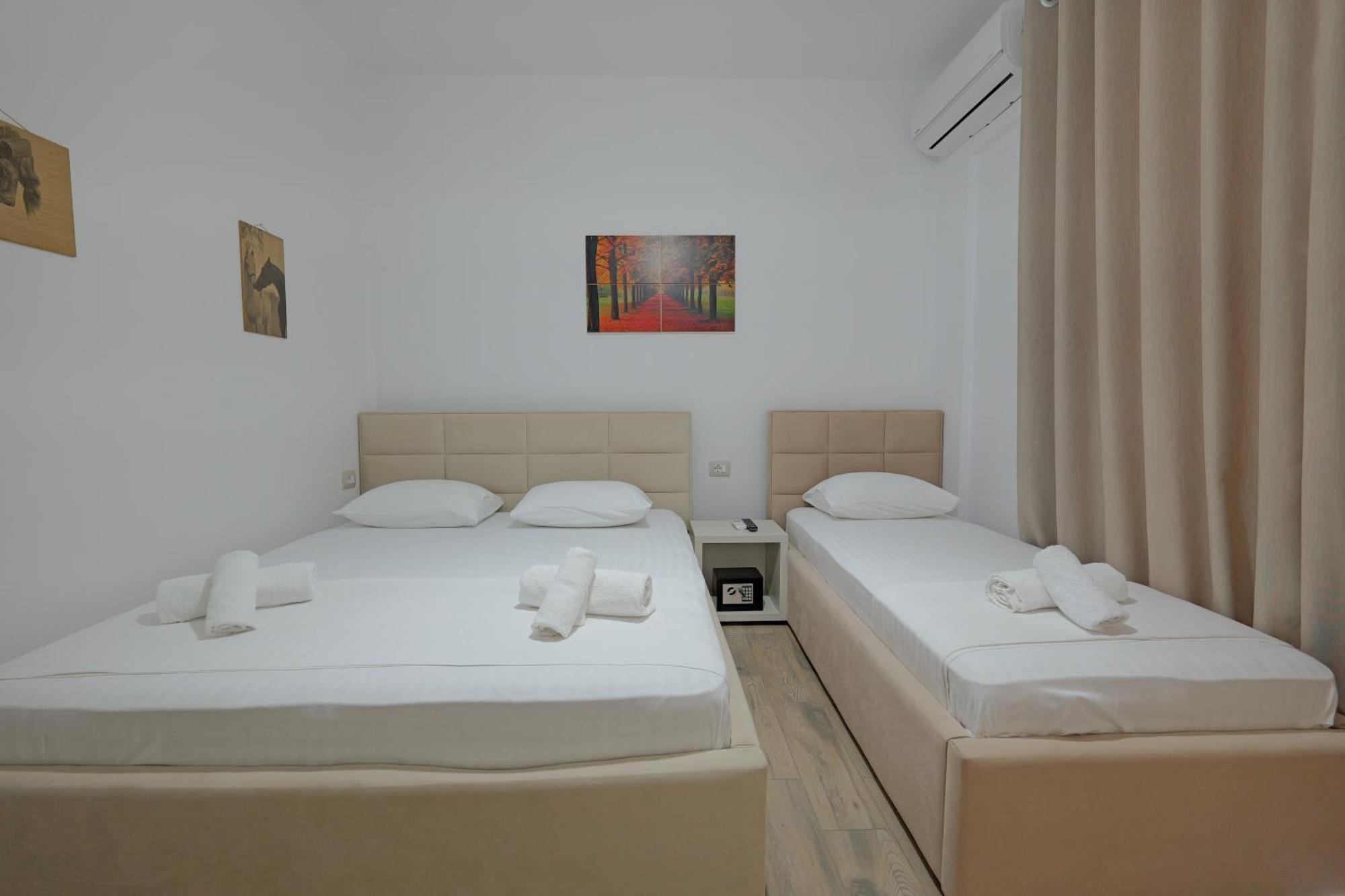 Hotel Veliaj Ksamil Exteriör bild