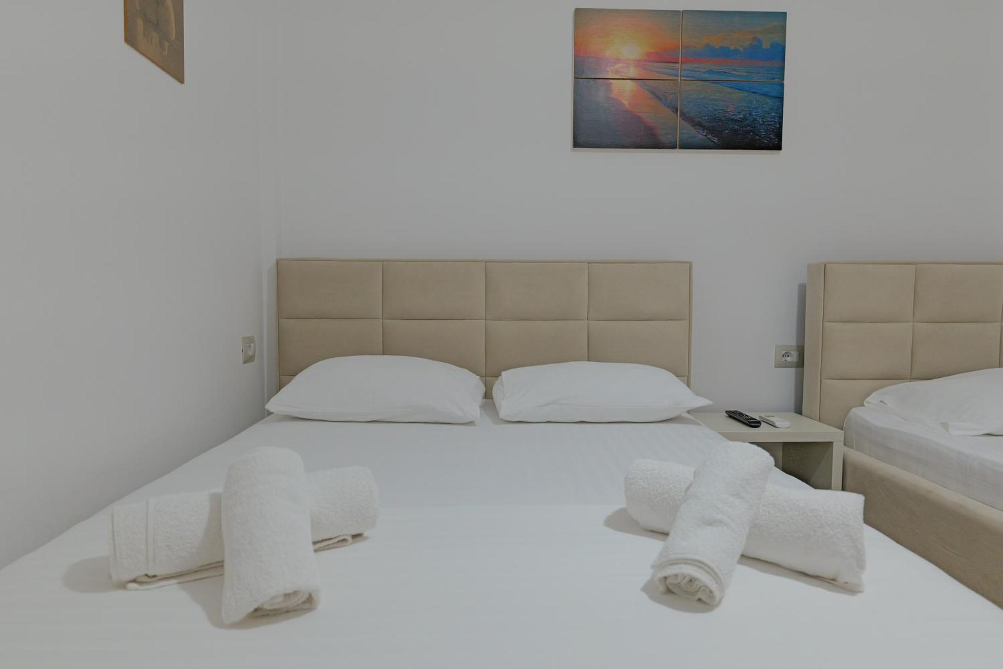 Hotel Veliaj Ksamil Exteriör bild