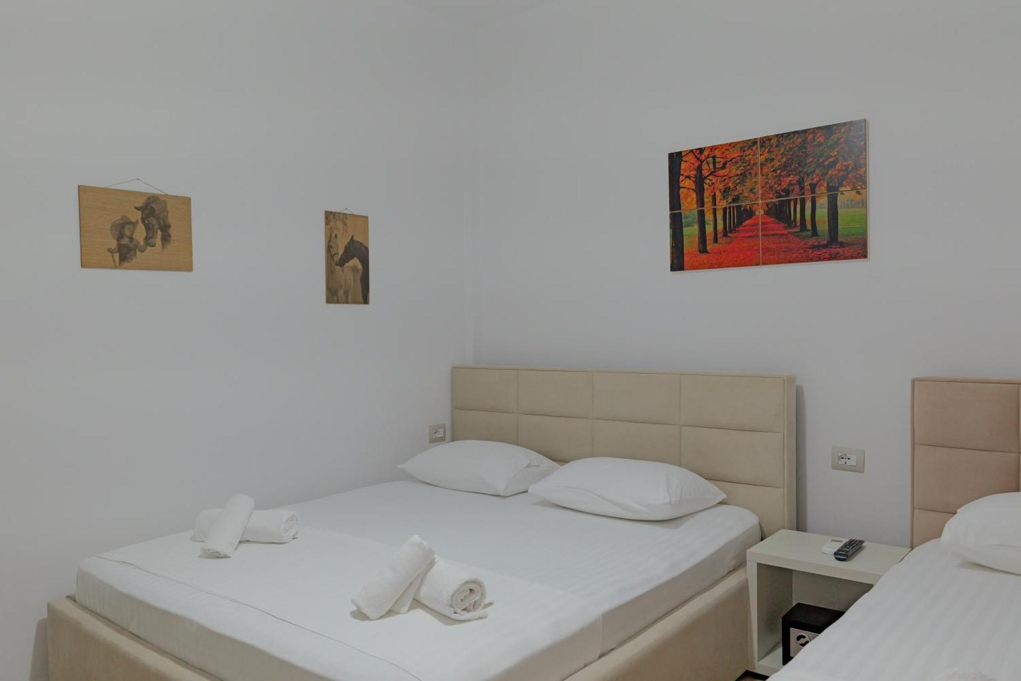 Hotel Veliaj Ksamil Exteriör bild